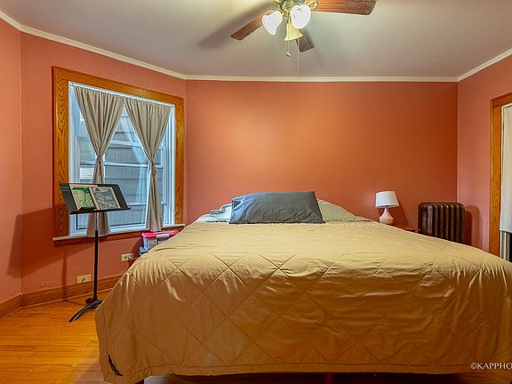 5th image of 2219 W Berwyn Ave