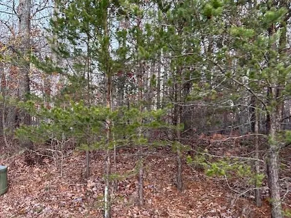 15 Westhaven Dr, Danville, VA 24541