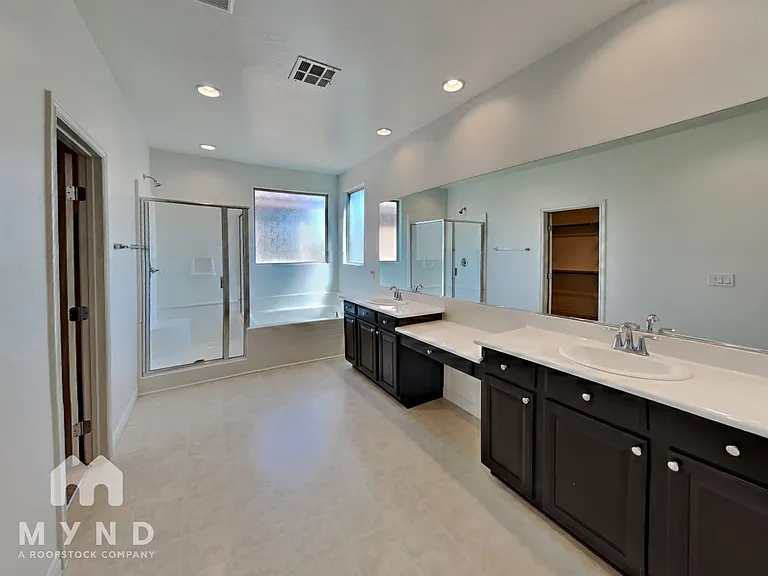 7825 Flintshire Ct — Photo 9