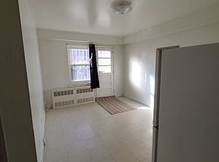 30-18 32nd St #G, Astoria, NY 11102