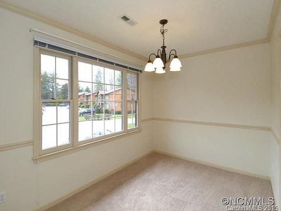 4th image of 1737C Haywood Manor Rd