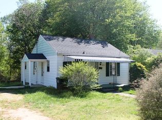 838 E Brookline St, Winston Salem, NC 27107