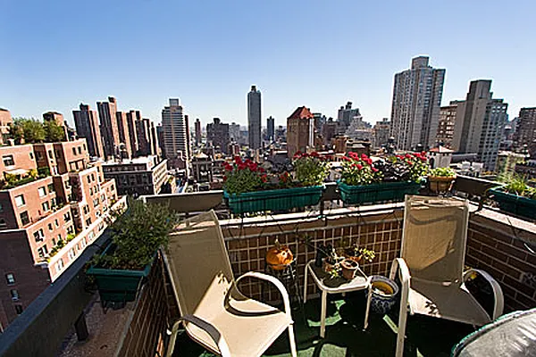 Sold by Adriana Arciello, LREB | media 38