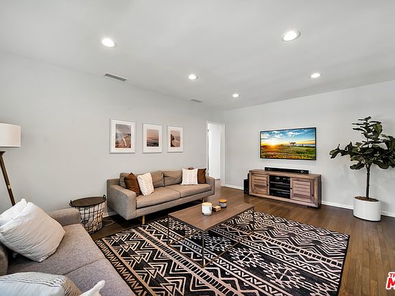 5th image of 4201 Huntley Ave
