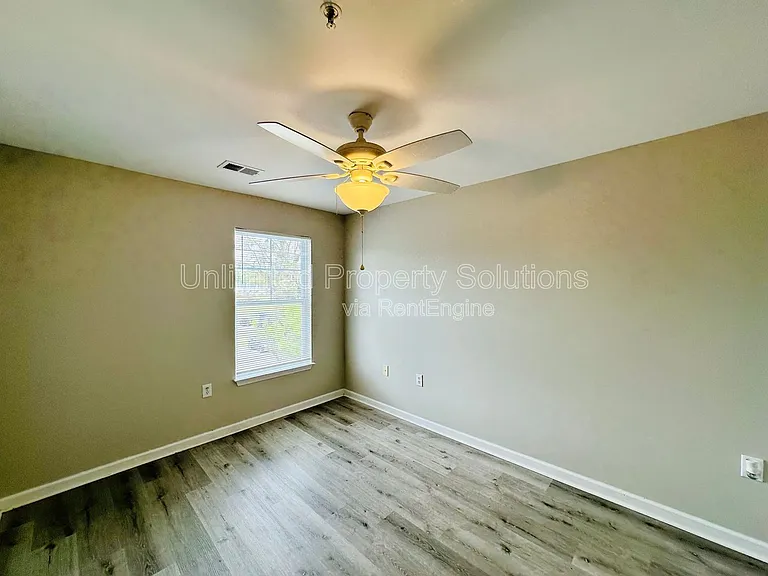 376 S Kerr Ave #305 — Photo 14