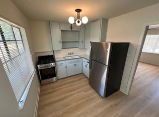 906 E 46th St APT B, Austin, TX 78751