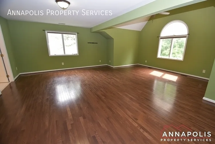 602 Victoria Dr — Photo 12