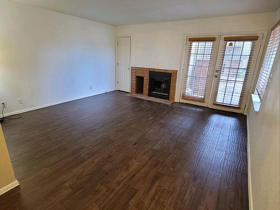 2nd image of 1730 E 67th St Unit K103