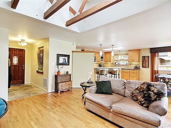 5th image of 16940 NE 92nd St