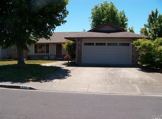 712 Liberty Ct, Rohnert Park, CA 94928