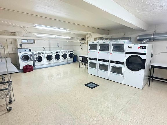 5th image of 6863 108th St APT 1G
