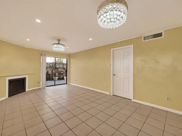 10075 Westpark Dr APT 84, Houston, TX 77042