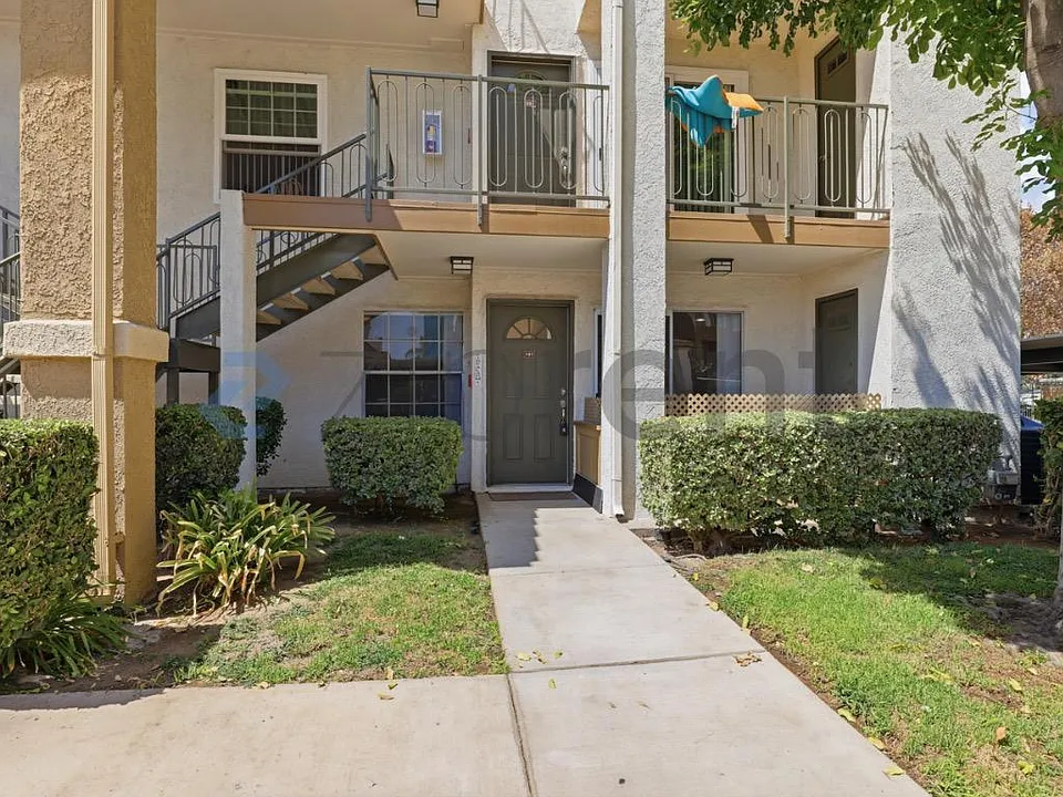 2155 Highpointe Dr #101
