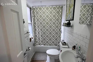 Rented by LJ Sloane Management