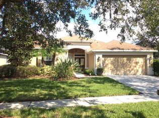 19109 Abercorn Pl, Lutz, FL 33558