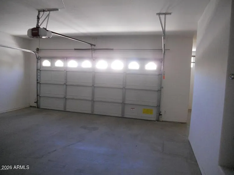 2417 E Iris Dr — Photo 27