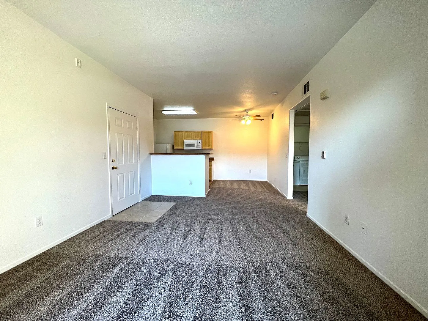 NC415 8250 N Grand Canyon Dr Unit 2018 (gate code #6035) — Photo 4
