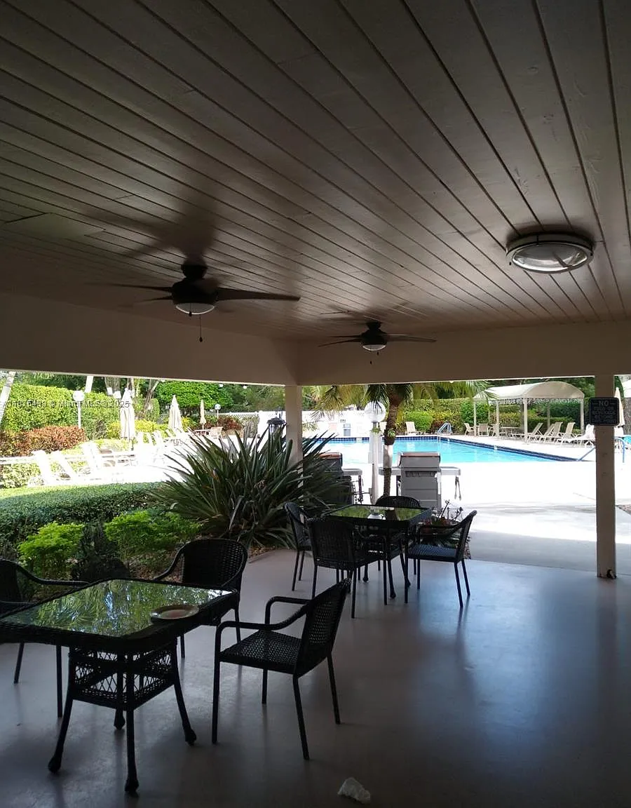No 112 Palm-Aire Country — Photo 2