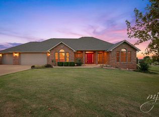31 Colonial Ct, Mountain Home, AR 72653
