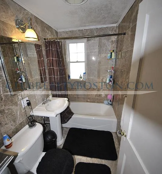 8 Oliva Rd #2 — Photo 5