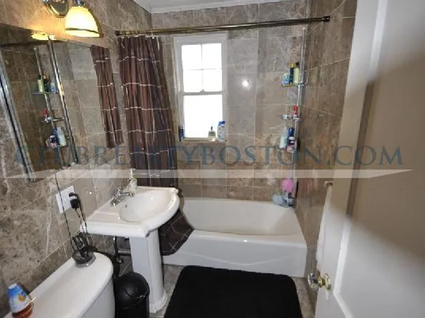 8 Oliva Rd, Boston, MA