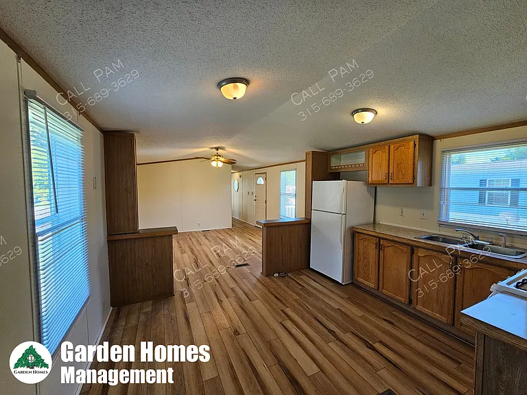 35 Woodside Ln — Photo 2