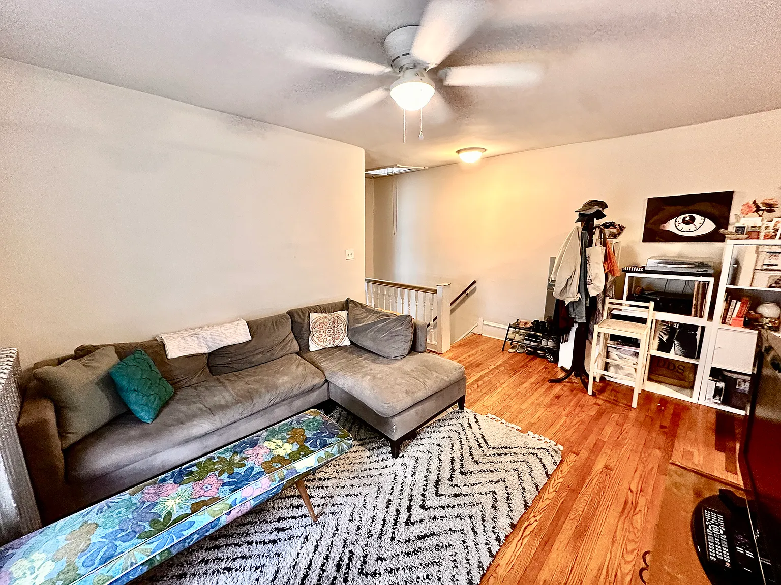 2 bed, 500 sqft, $1,250 — Photo 2