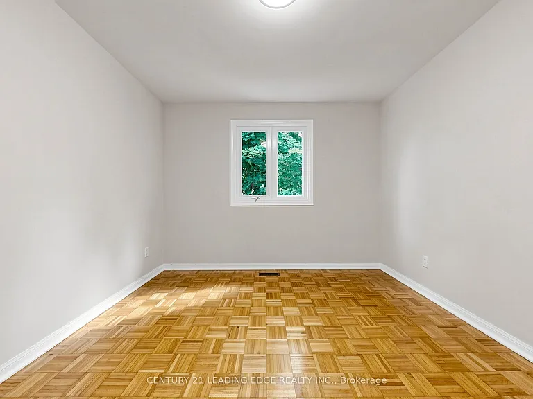 1 Briarwood Rd — Photo 34