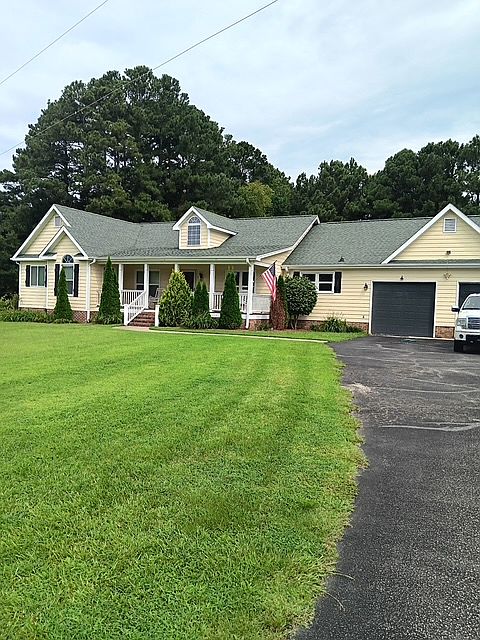 The suite is on the left side of the house