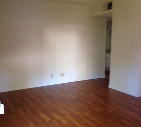 2nd image of 2709 D St APT 05