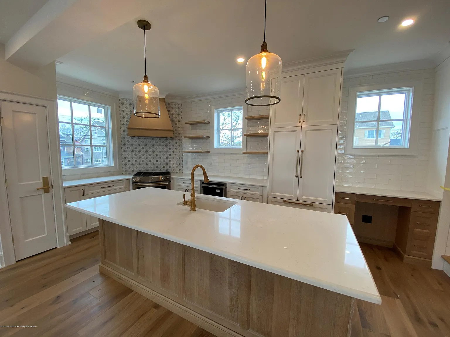 2 bed, 2.5 bath, $16,000 — Photo 4