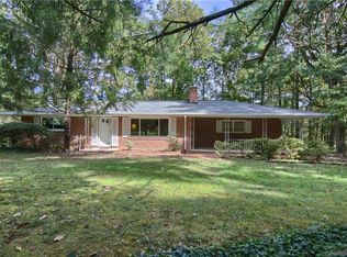 130 Rugby Forest Ln, Hendersonville, NC 28791
