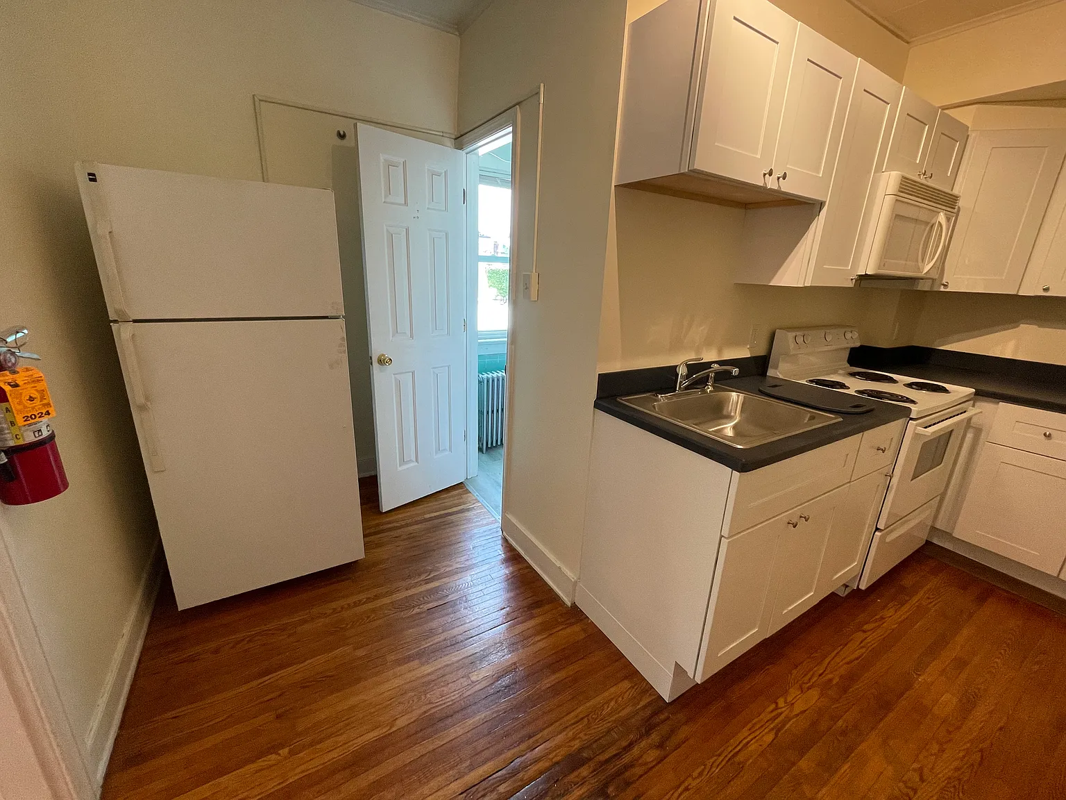 1 bed, $1,175 — Photo 4