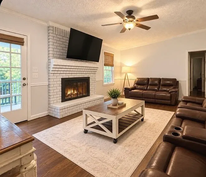 4 bed, 2541 sqft, $4,000 — Photo 4