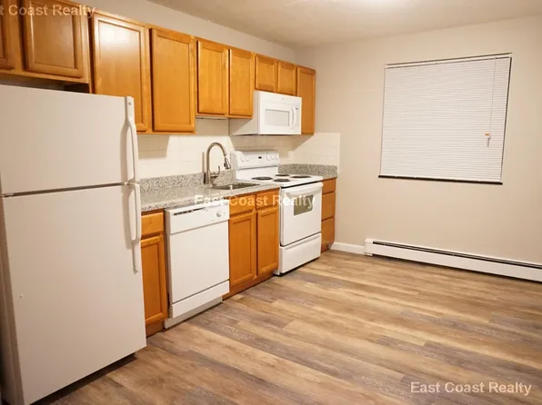 12 Cottage St #12, Newton Upper Falls, MA 02464