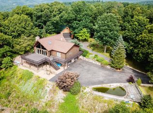 2343 Teaberry Ln, Lock haven, PA 17745