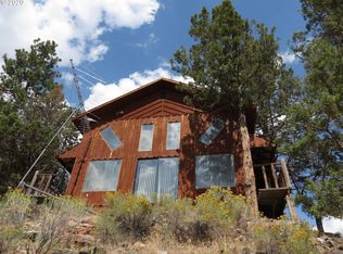 10383 M & M Ln, Unity, OR 97884