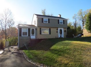 12 Winslow Dr, Pittsburgh, PA 15229