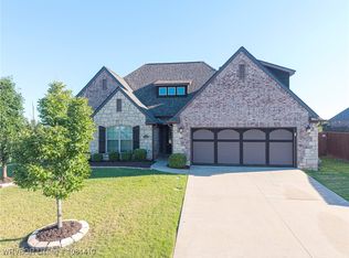 8510 Silverstone Ct, Fort Smith, AR 72916