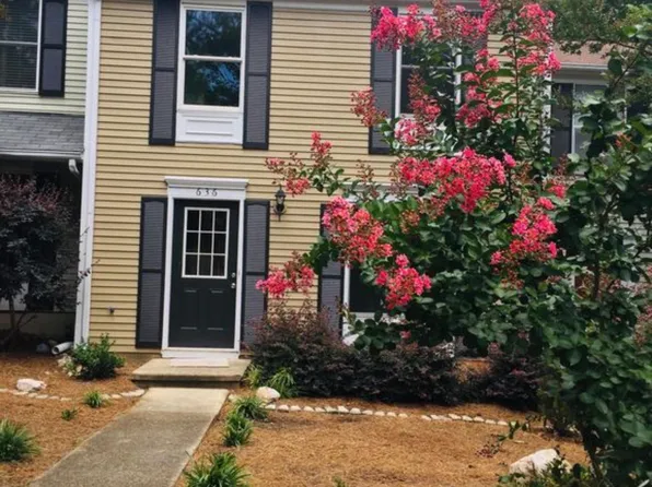 636 Middleton Ave, Cary, NC 27513