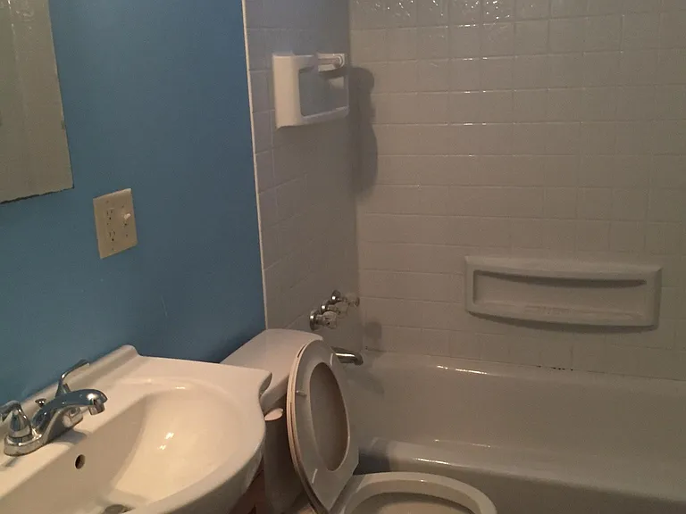 2318 12th Ave #3 — Photo 2
