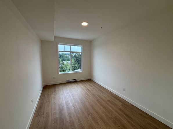 2 bedroom rental in Abbotsford — photo 4