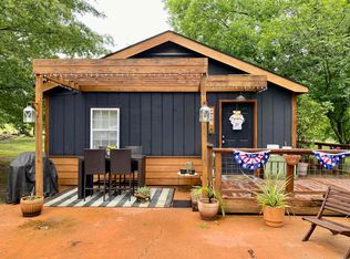 882 S Palmer Rd, Clarksville, AR 72830