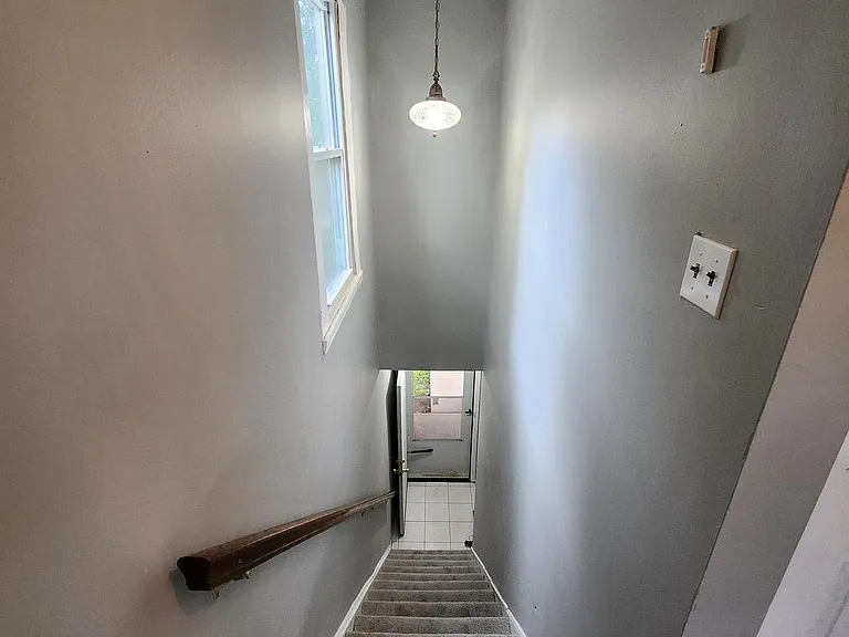 109 Chaucer Rd #B — Photo 4