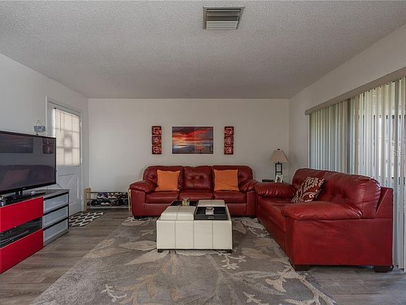 5th image of 1096 Loch Haven Dr N #1096