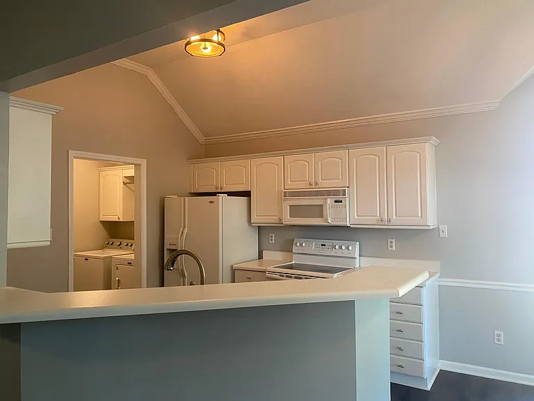 178 Pennington Pl — Photo 6