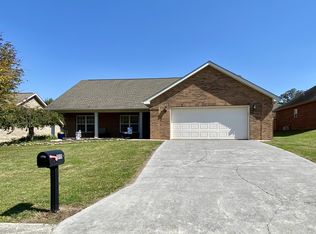 1010 Mercer Dr, Maryville, TN 37801