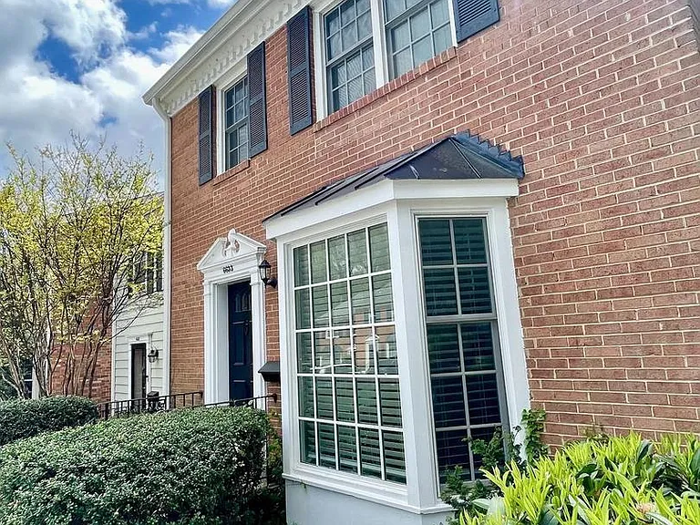 6633 McLean Ct — Photo 2