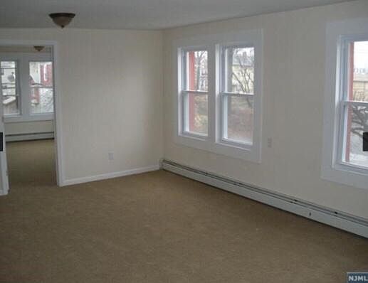 2nd image of 228 Orchard St #3R