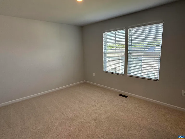 37 Laurin St — Photo 7